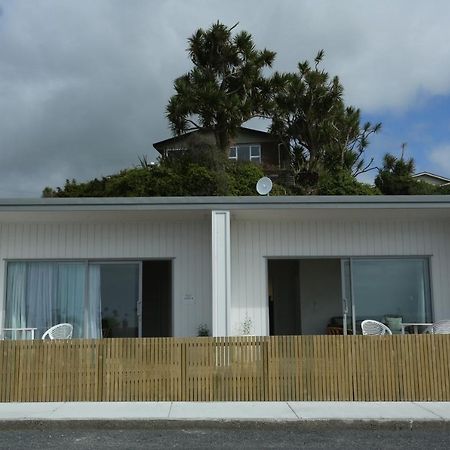 Seascape Accommodation Kaka Point Exteriér fotografie